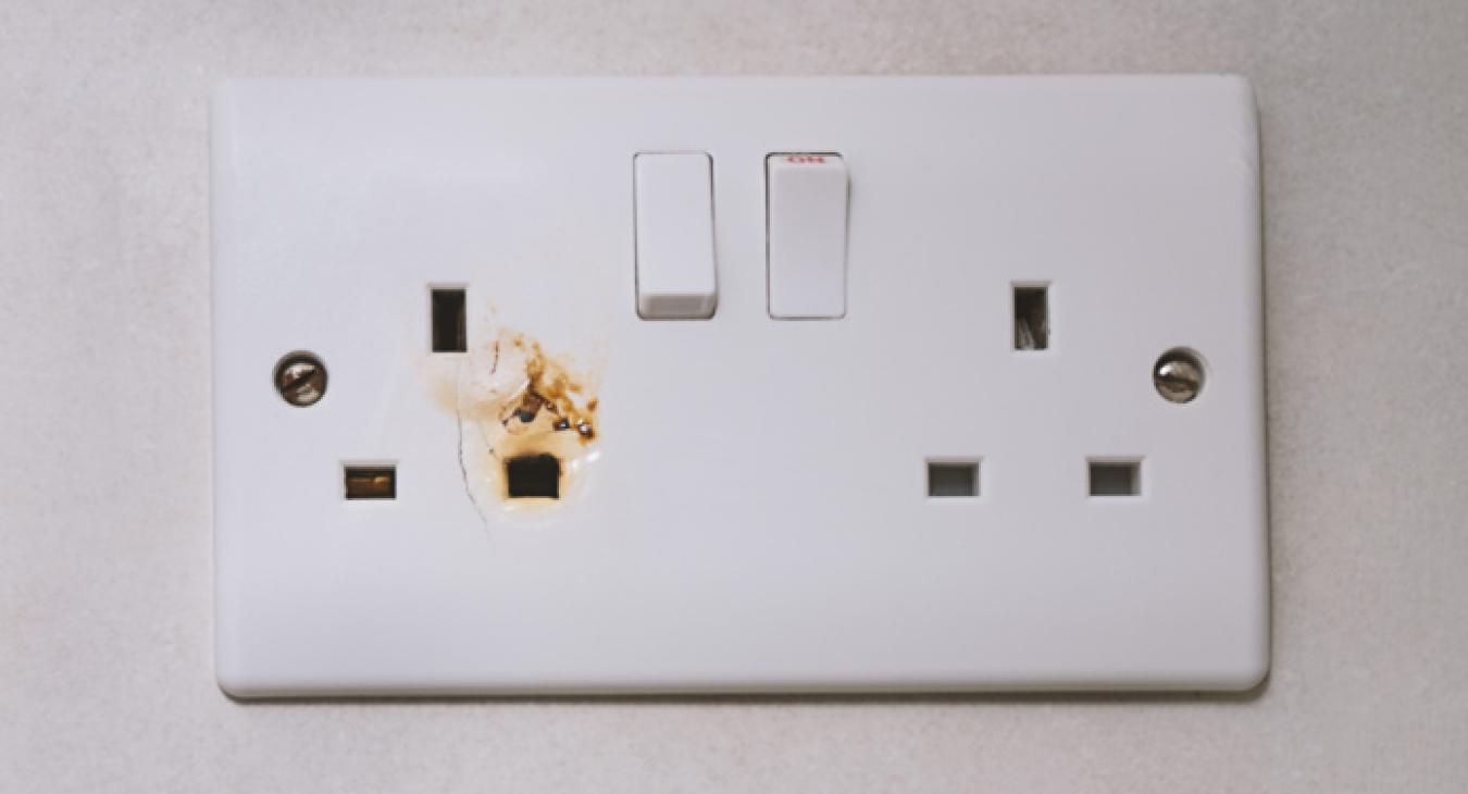 Home Electrical Safety Check in Sleaford Broken Socket